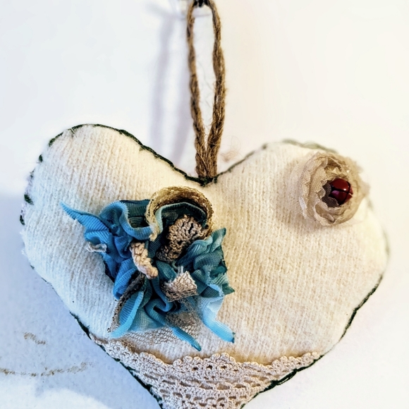 OOAK Handmade Puffed Heart Decoration Shabby Chic Boho  Ornament Holiday Gift - Picture 7 of 7